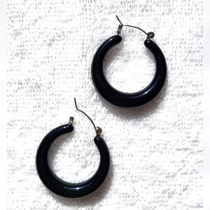Chunky Black Lightweight Retro Hoop Earrings / Pierced